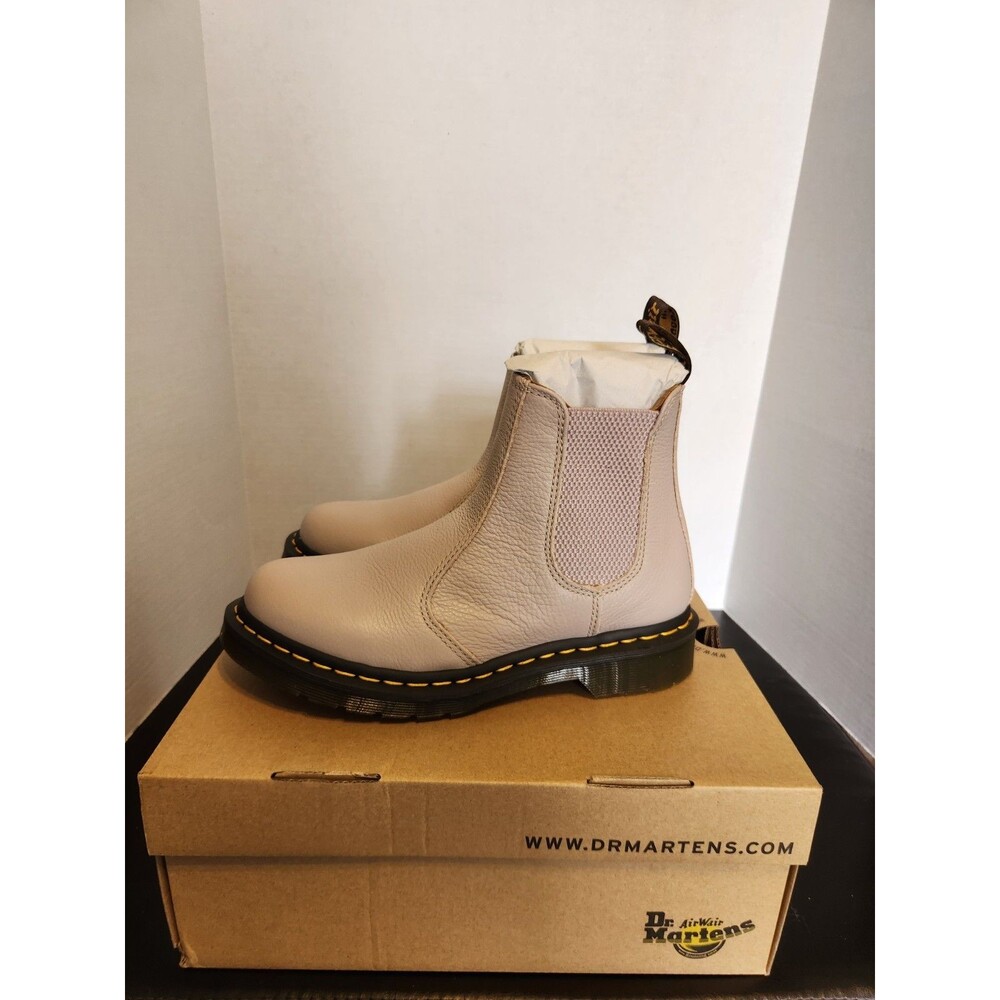 Dr. Martens Doc 2976 Vintage Taupe Virginia Chelsea Boots Womens Sz7
